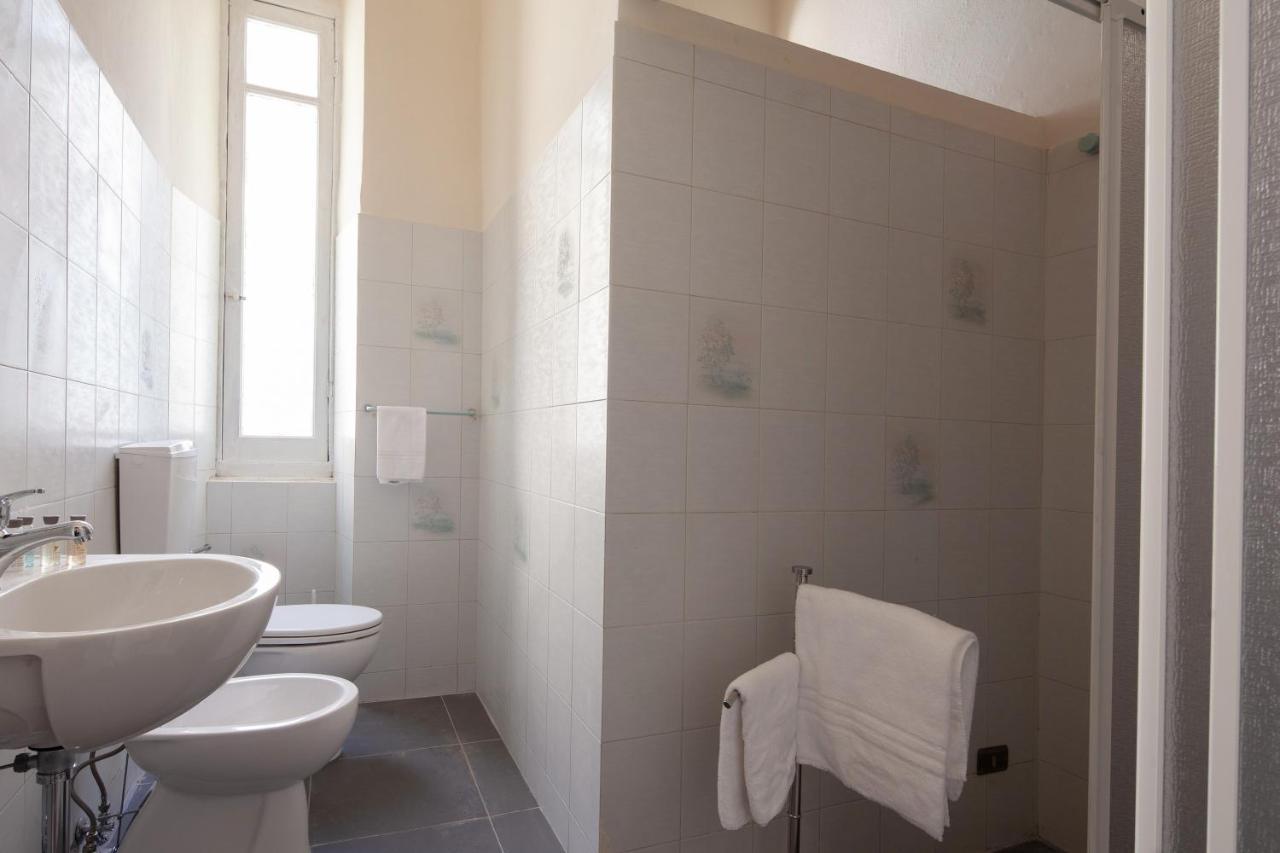 Rent Rooms La Spezia Exterior photo